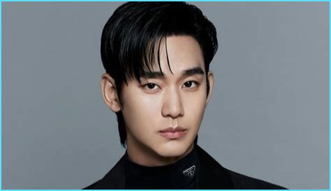 Ahn Jae Hyun Bio, Body, Career, Wife & Net Worth